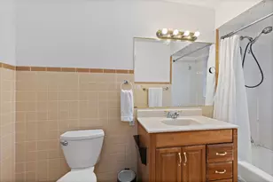 1111 N Harlem Ave, Oak Park, IL 60302 - Photo 15