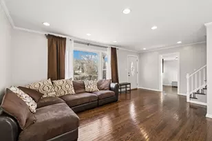 213 S Dryden Pl, Arlington Heights, IL 60004 - Photo 3