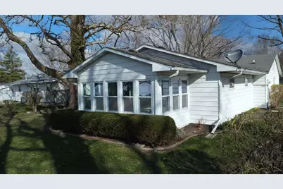 617 E Grant Street, Watseka, IL 60970 - Photo 3