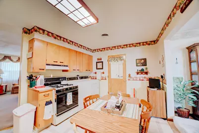 617 E Grant Street, Watseka, IL 60970 - Photo 11