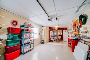 617 E Grant St, Watseka, IL 60970 - Photo 33