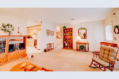 617 E Grant Street, Watseka, IL 60970 - Photo 9