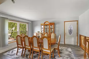 1569 Sherman Pl, Des Plaines, IL 60016 - Photo 15