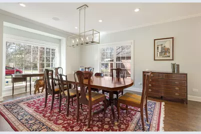 148 Jane Court, Clarendon Hills, IL 60514 - Photo 7