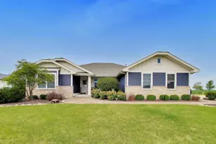 735 Peacock Pl, Manteno, IL 60950 - Photo 1