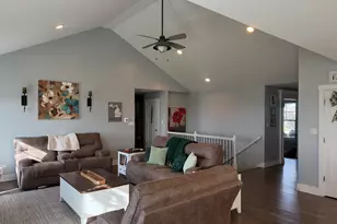 735 Peacock Pl, Manteno, IL 60950 - Photo 5
