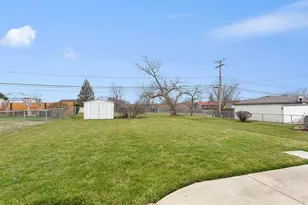 1910 Ashley Rd, Hoffman Estates, IL 60169 - Photo 21