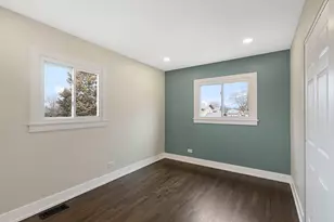 1910 Ashley Rd, Hoffman Estates, IL 60169 - Photo 19