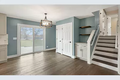 1910 Ashley Road, Hoffman Estates, IL 60169 - Photo 5