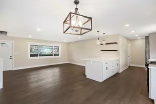 1910 Ashley Rd, Hoffman Estates, IL 60169 - Photo 7