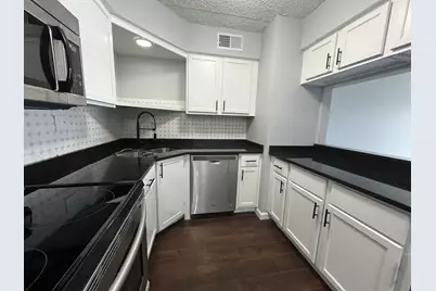 1620 Richmond Circle #306, Joliet, IL 60435 - Photo 5