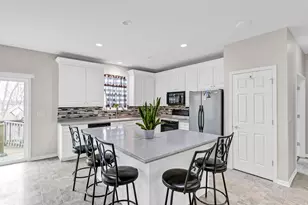 151 Charleston Ln W, Gilberts, IL 60136 - Photo 17