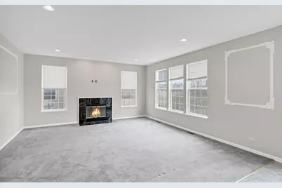 151 Charleston Lane W, Gilberts, IL 60136 - Photo 11