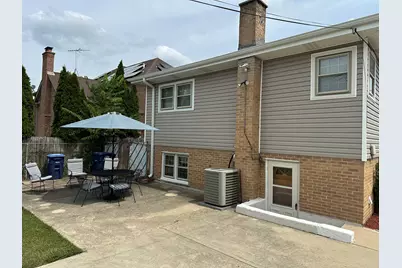 2054 Birch Street, Des Plaines, IL 60018 - Photo 23