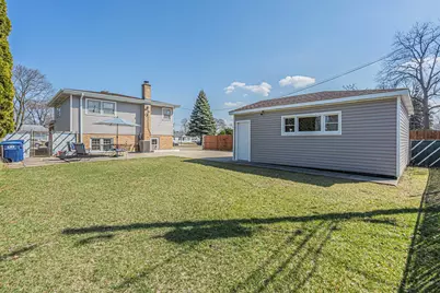 2054 Birch Street, Des Plaines, IL 60018 - Photo 27