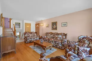 2054 Birch St, Des Plaines, IL 60018 - Photo 7