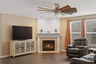 3905 Harmony Dr, Zion, IL 60099 - Photo 7