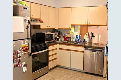 1 Cedar Court #4, Vernon Hills, IL 60061 - Photo 3