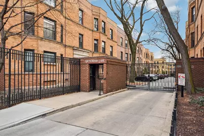 744 W California Terrace #1, Chicago, IL 60657 - Photo 1