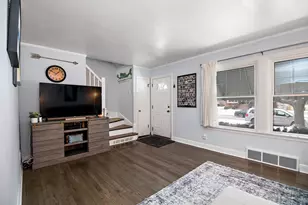 11419 S Fairfield Ave, Chicago, IL 60655 - Photo 3