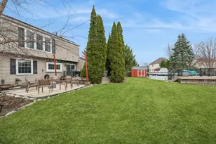 1112 Woodlake Dr, Carol Stream, IL 60188 - Photo 19