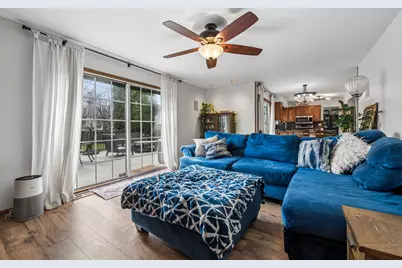 1112 Woodlake Drive, Carol Stream, IL 60188 - Photo 13