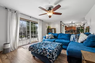 1112 Woodlake Dr, Carol Stream, IL 60188 - Photo 13