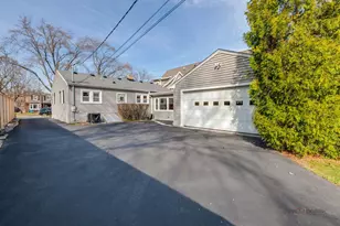 555 Longfellow Ave, Deerfield, IL 60015 - Photo 19