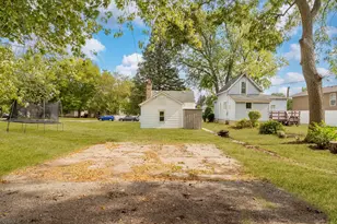 3224 Gilboa Ave, Zion, IL 60099 - Photo 25