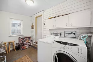 317 W 2nd St, Momence, IL 60954 - Photo 15