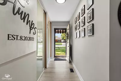 945 Morton Street, Hoffman Estates, IL 60169 - Photo 17