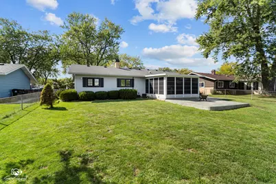 945 Morton Street, Hoffman Estates, IL 60169 - Photo 19