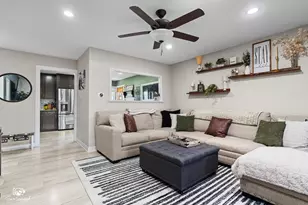 945 Morton St, Hoffman Estates, IL 60169 - Photo 7