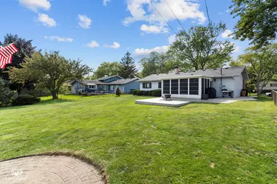 945 Morton Street, Hoffman Estates, IL 60169 - Photo 21