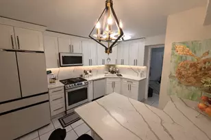 225 Lake Blvd, Buffalo Grove, IL 60089 - Photo 19