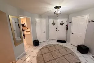 225 Lake Blvd, Buffalo Grove, IL 60089 - Photo 3