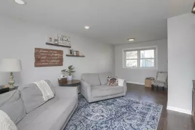 460 Danbury Drive, Carol Stream, IL 60188 - Photo 15