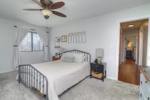 460 Danbury Dr, Carol Stream, IL 60188 - Photo 19