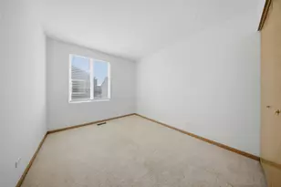 1637 Linden Park Ln, Aurora, IL 60504 - Photo 15