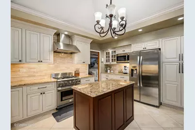 9716 S Kingsbury Court, Palos Hills, IL 60465 - Photo 9