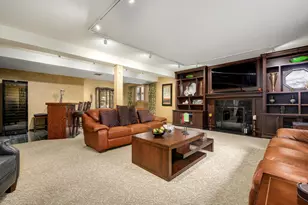 9716 S Kingsbury Ct, Palos Hills, IL 60465 - Photo 23