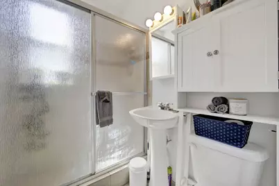 3135 N Clifton Avenue #2, Chicago, IL 60657 - Photo 13