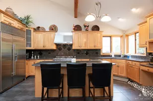 571 N Veterans Pkwy, Addison, IL 60101 - Photo 15
