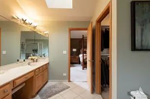 571 N Veterans Pkwy, Addison, IL 60101 - Photo 25
