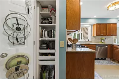 635 Kingsbury Court, Batavia, IL 60510 - Photo 11