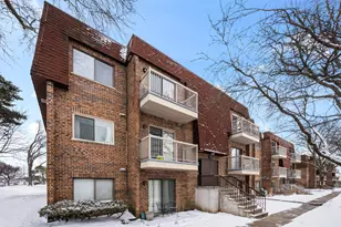 705 W Central Ave, Mount Prospect, IL 60056 - Photo 1