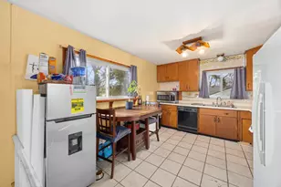 520 E Birch Dr, Glenwood, IL 60425 - Photo 3