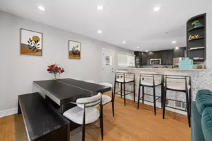 3134 Maple Leaf Dr, Glenview, IL 60026 - Photo 3