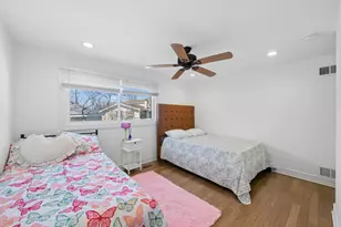 3134 Maple Leaf Dr, Glenview, IL 60026 - Photo 9