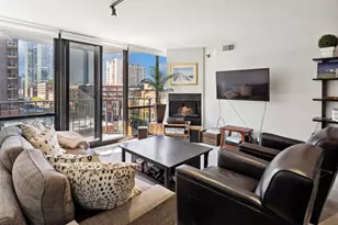 1309 N Wells St, Chicago, IL 60610 - Photo 3